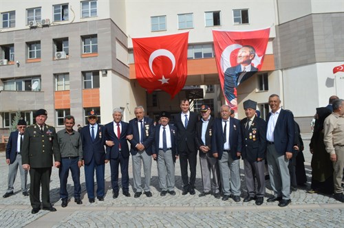 Kaymakamımız ENGİN 19 Eylül Gaziler Günü Kutlamalarına Katıldı.